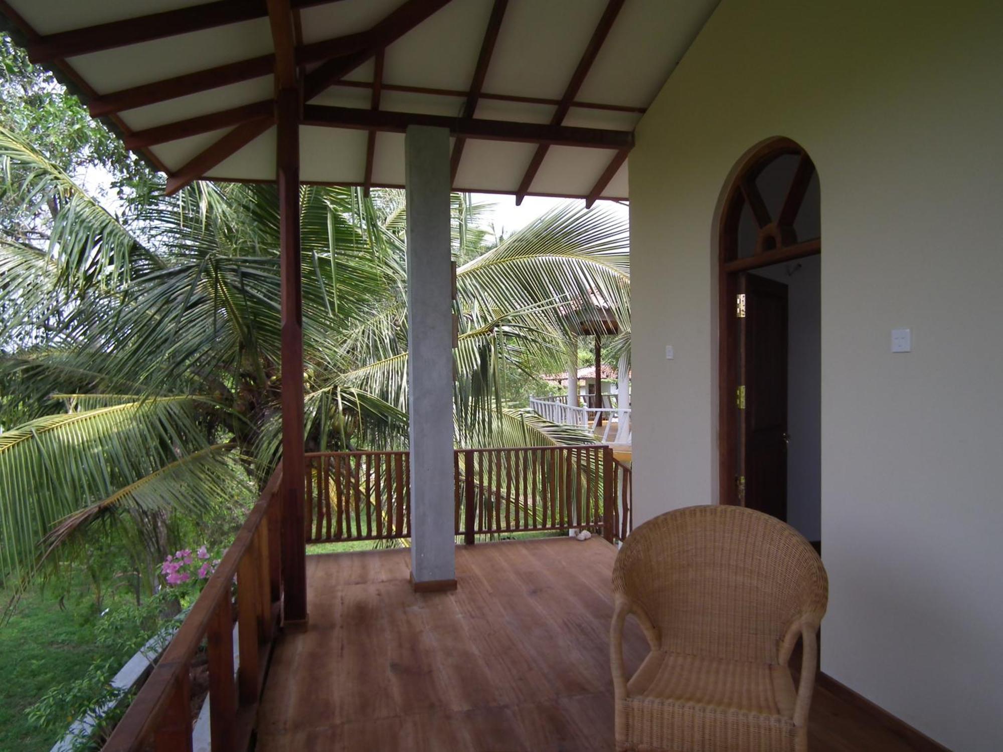Coconut Island Villa Tangalle Exterior photo