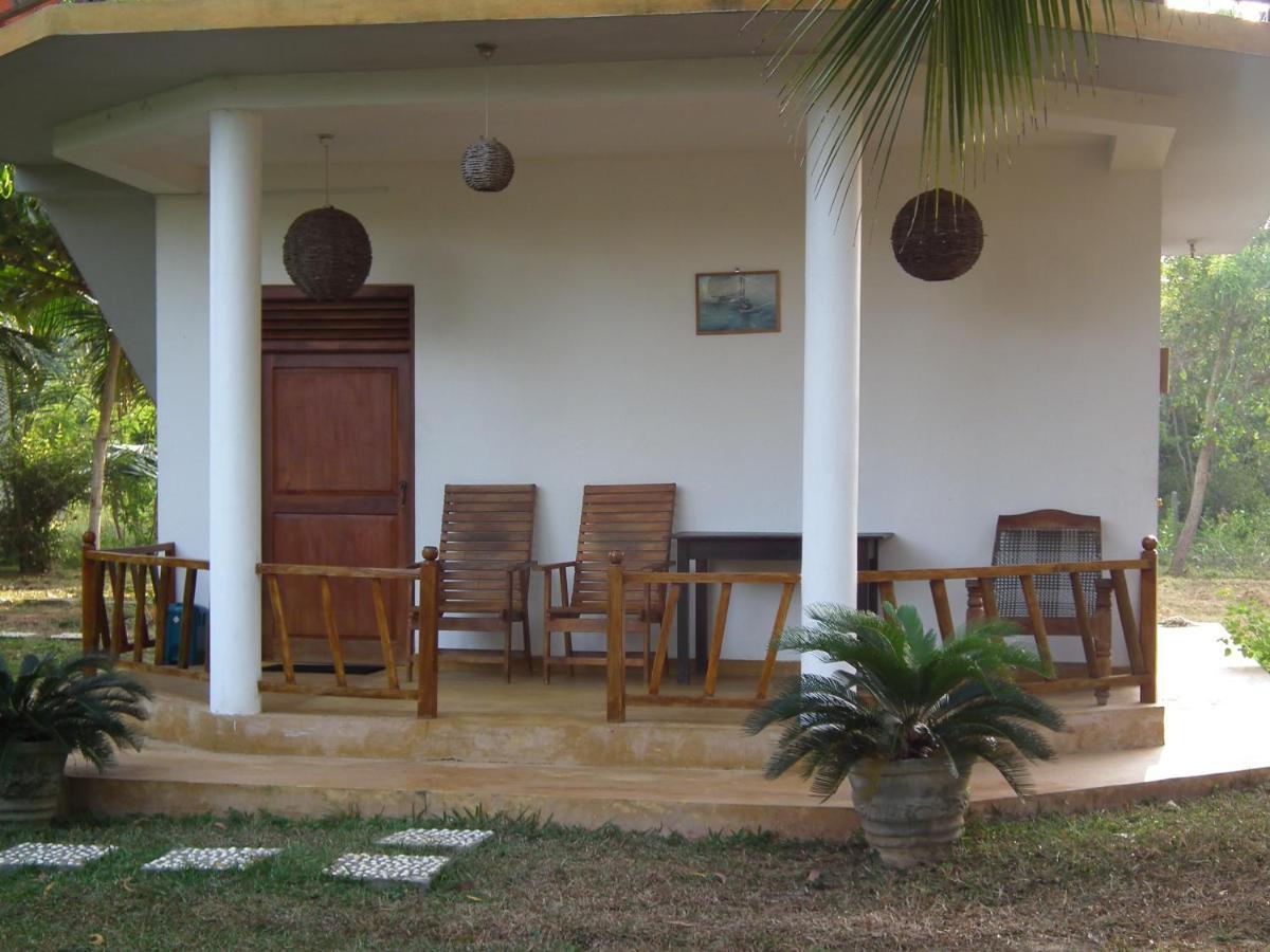 Coconut Island Villa Tangalle Exterior photo